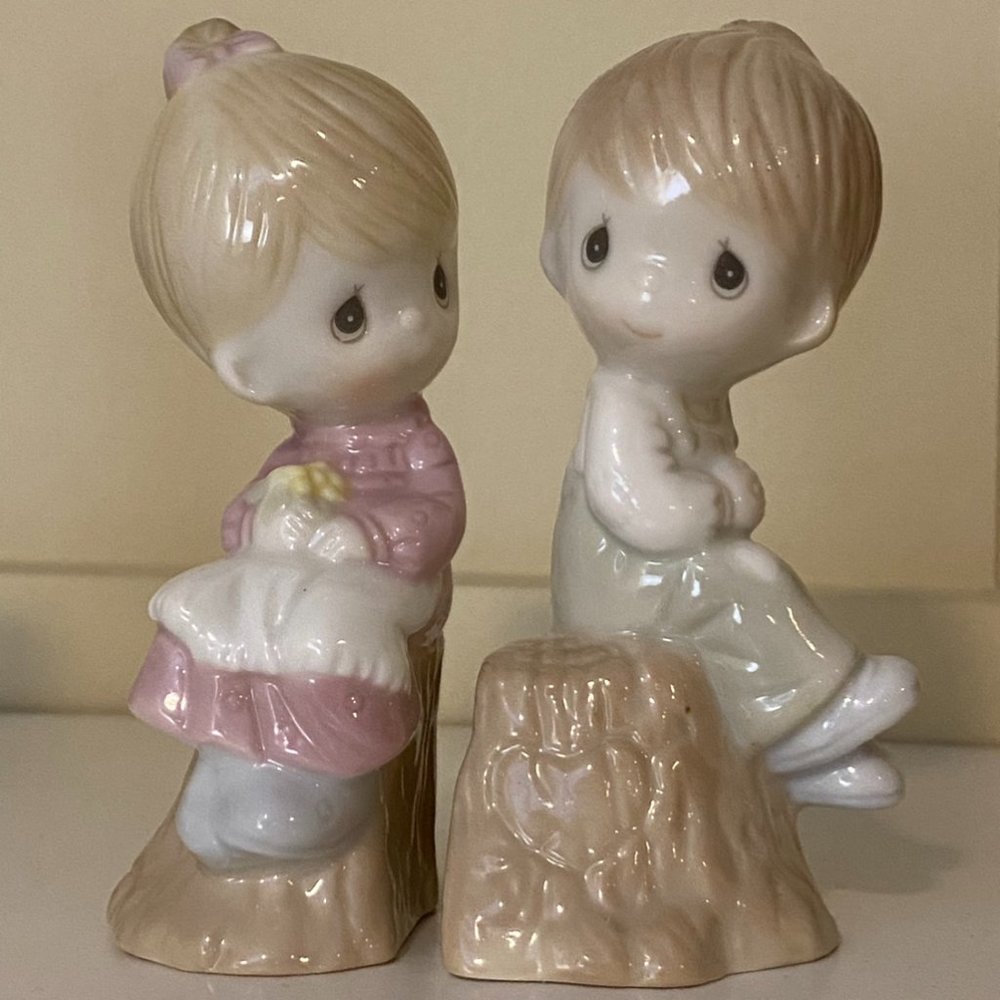 Precious Moments Salt and Pepper Shaker Vintage No Box
